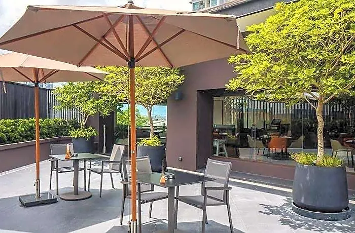 Отель Marriott Executive Bangkok, Sukhumvit 50 Бангкок